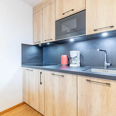 Pracondu 1 304 - Outdoor & Fun Charming